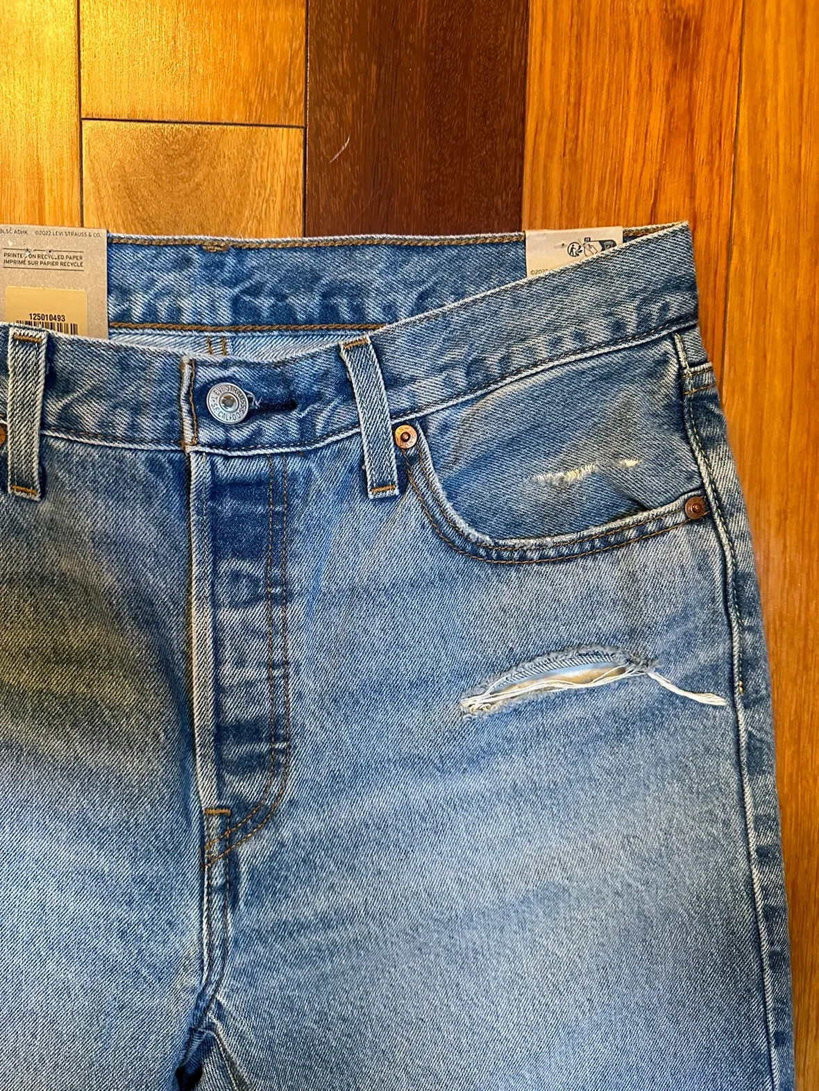 Women’s Levi's 501 jeans brand new with tags size 29/30 image indicator(4)