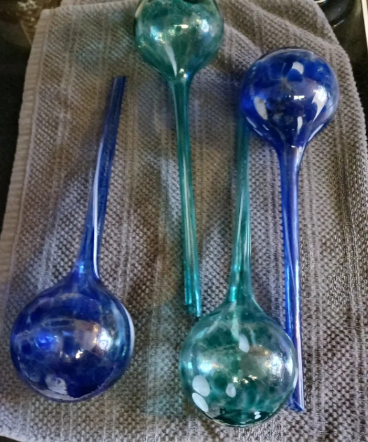Set of 4 Glass Watering Bulbs holds 300ml per thumbnail