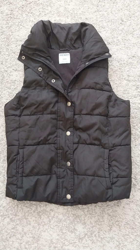 Old Navy Black Puffer Vest thumbnail