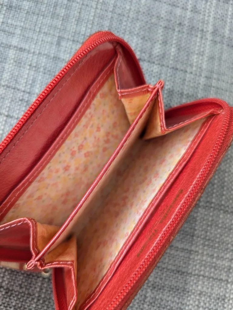 Samantha Thavasa small card wallet image indicator(3)