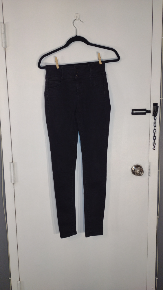 Black Skinny Jeans