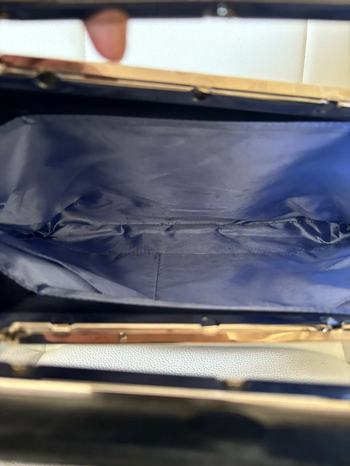 Y2K Thierry Mugler Angel Bag image indicator(3)