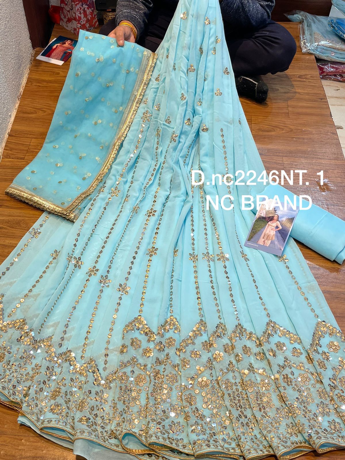 Unstitched Punjabi suit - photo 3
