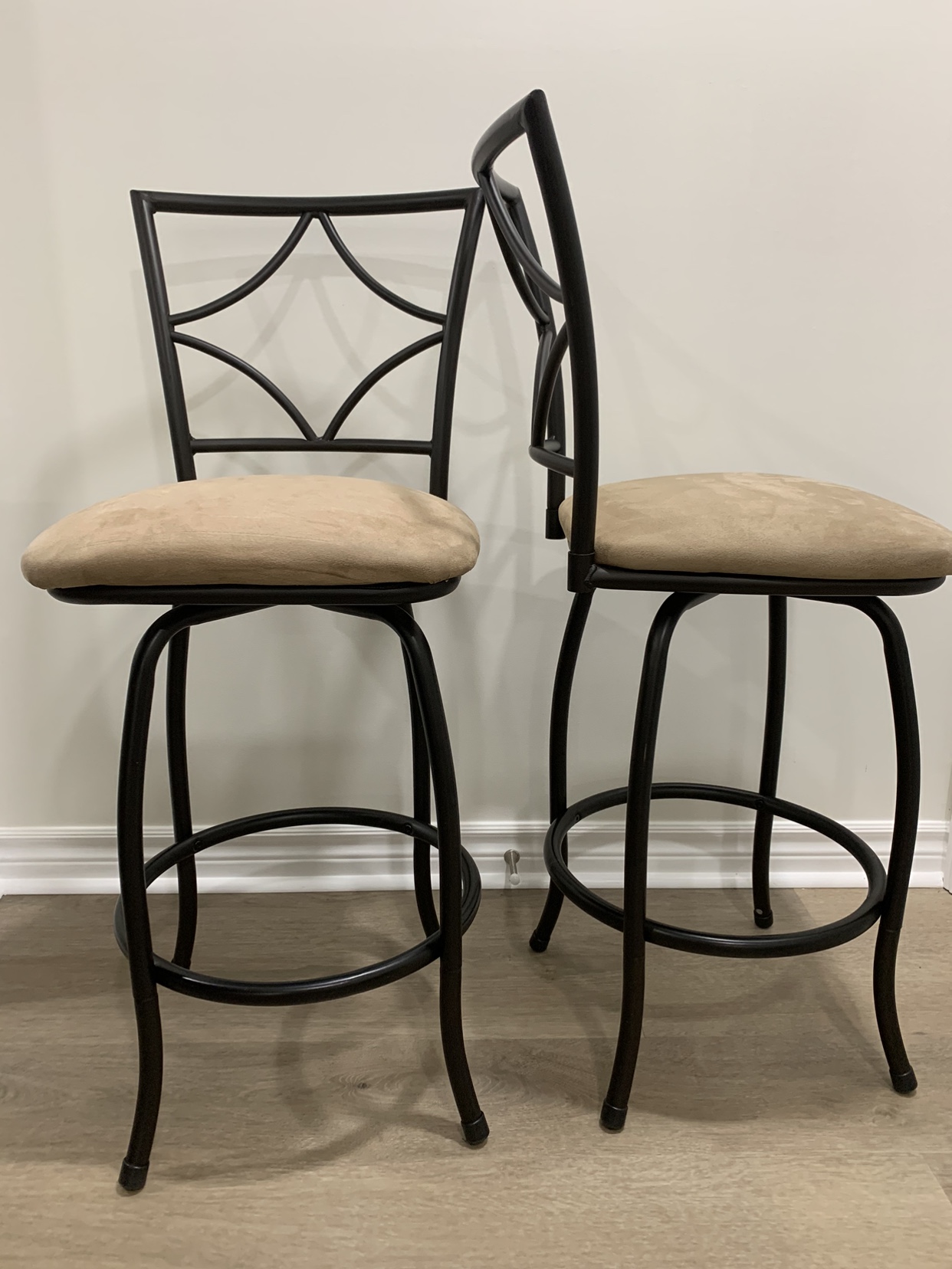 Black Swivel Bar Stools - photo 4