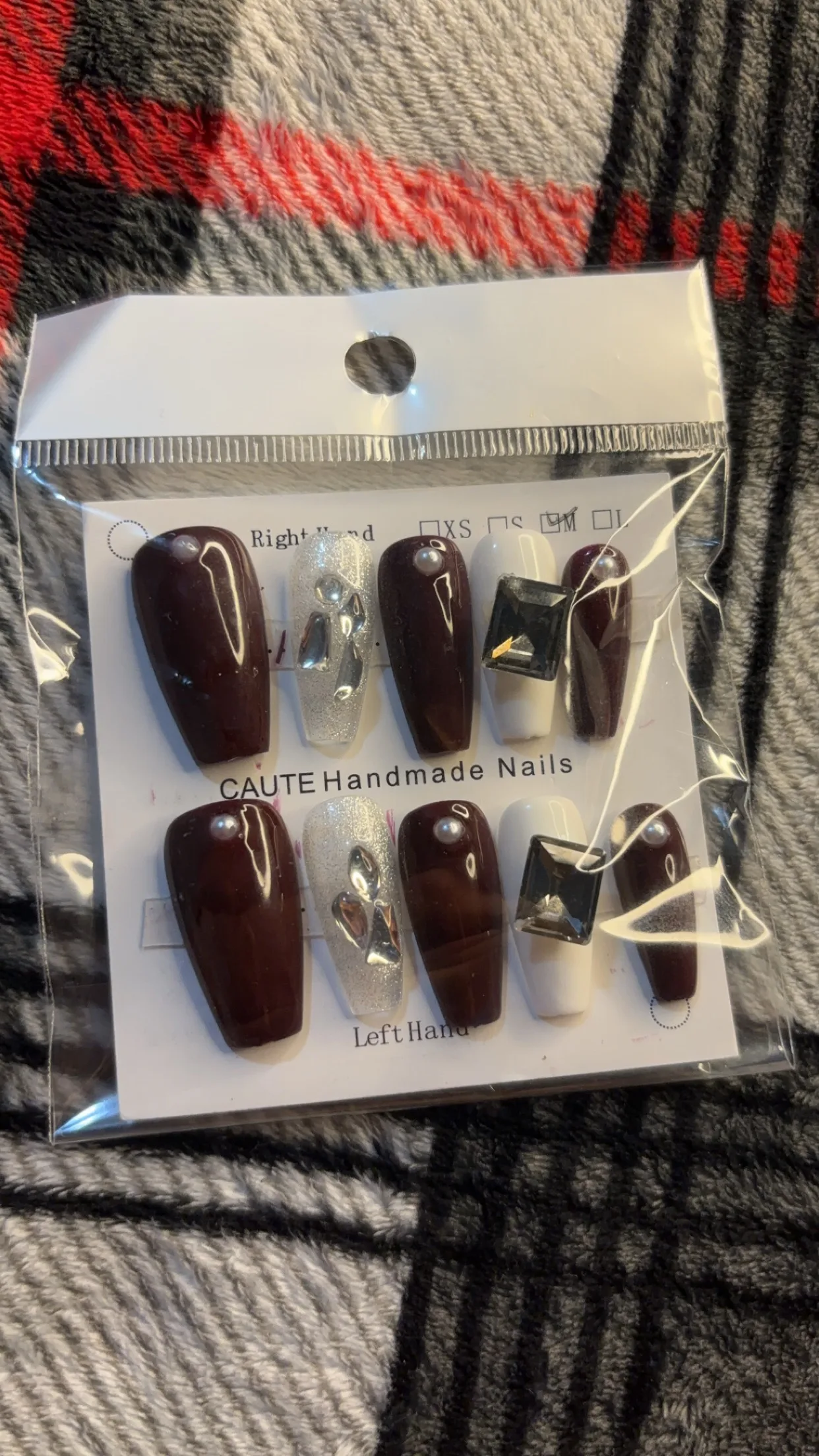 Press On Nails 💅 with Accessories image indicator(2)