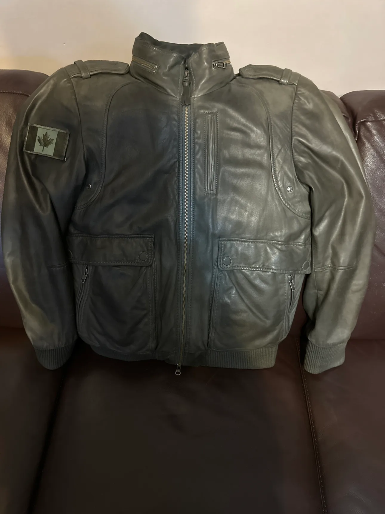 Mackage Men's Lambskin Leather Jacket -Size 40 image indicator(2)