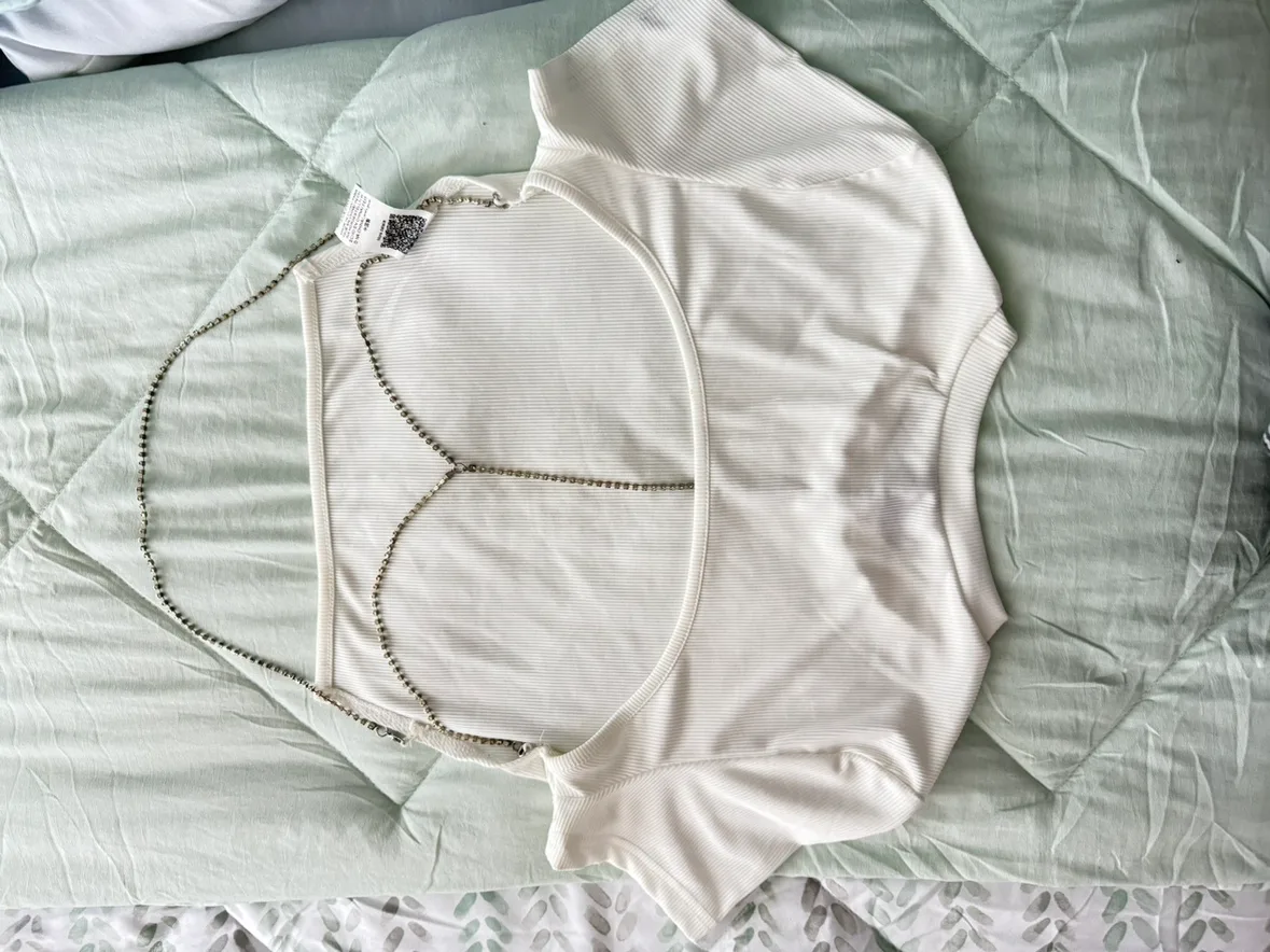 White Crop Top With Cut Out Back image indicator(8)