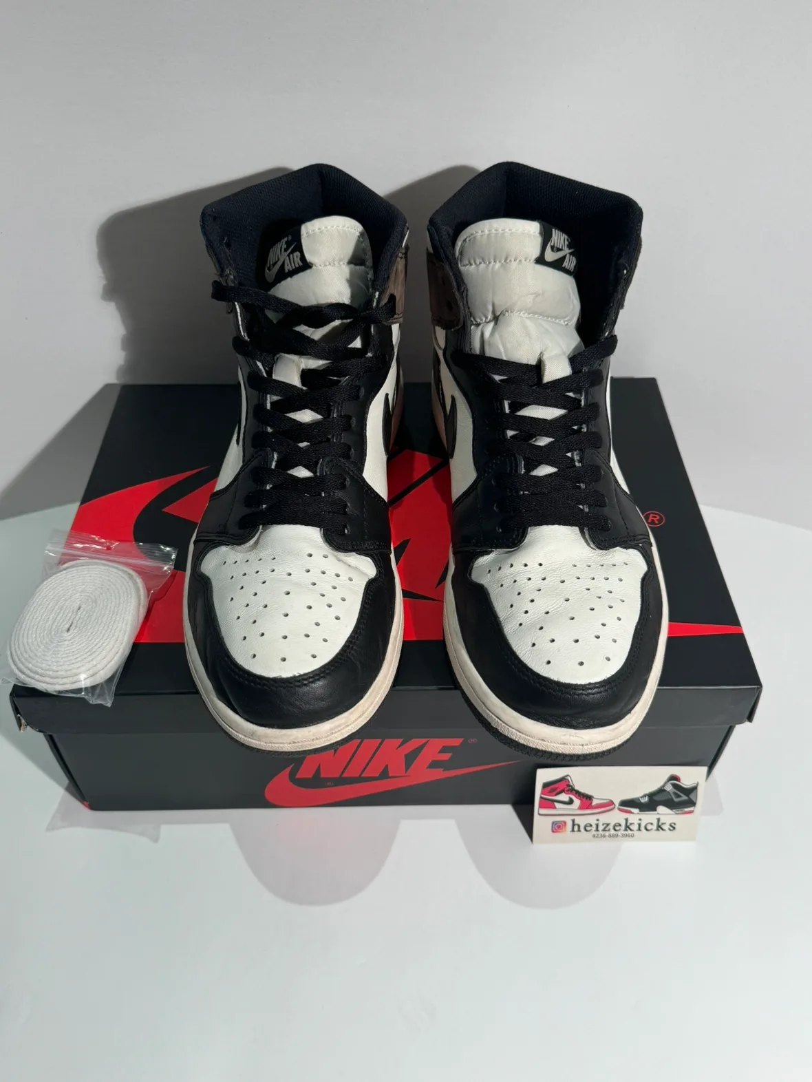 Jordan 1 High Dark Mocha size 10.5 image indicator(3)