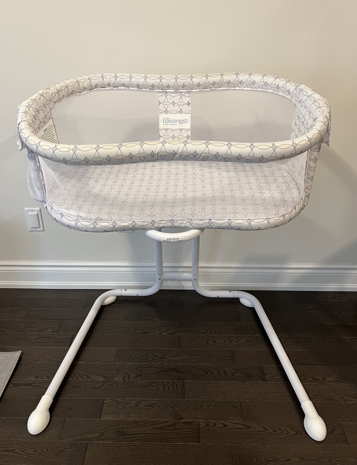 Halo BassiNest Glide Sleeper Baby Bassinet Karrot