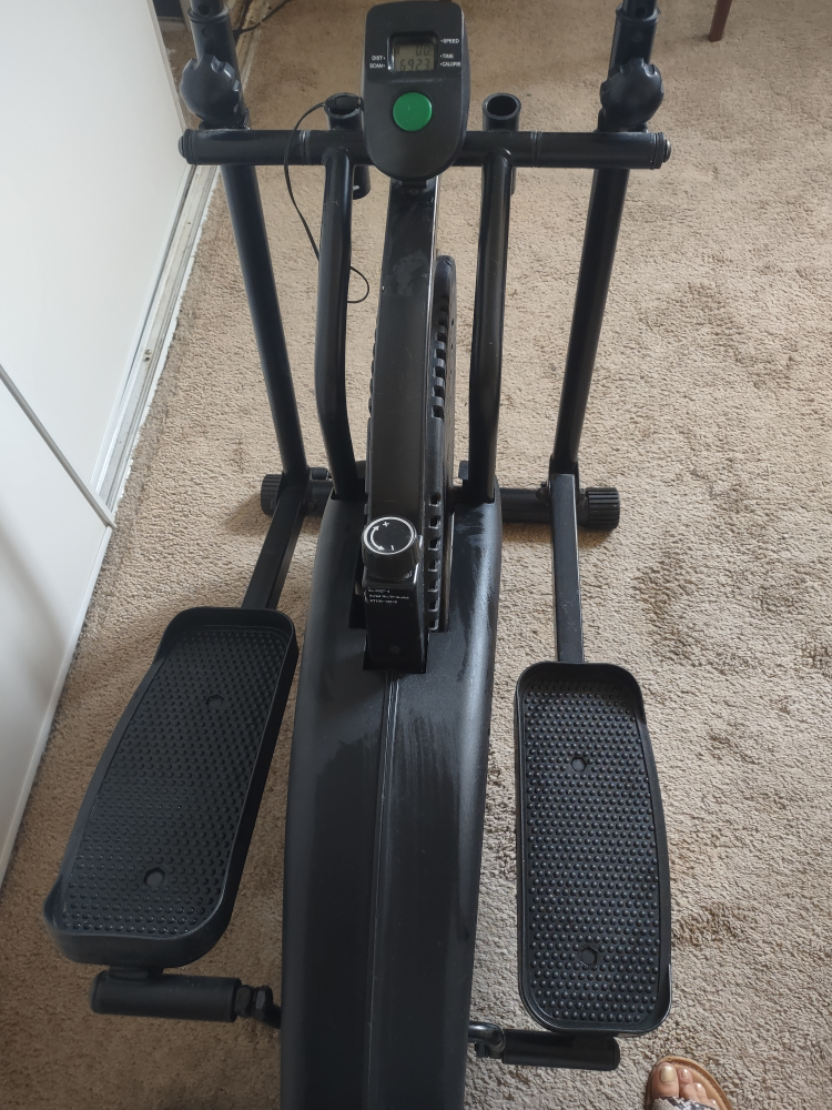 Elliptical Machine - photo 2