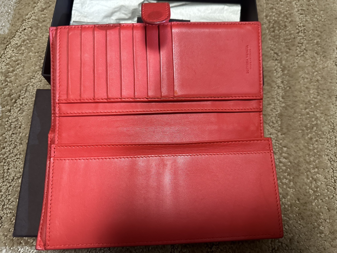 Bottega Veneta Red Leather Wallet - photo 3