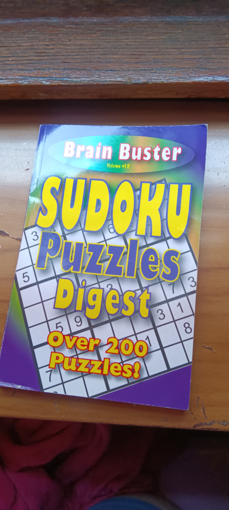 #freecycle 2 Puzzle Books , 1 sudoku and 1 word search - photo 3
