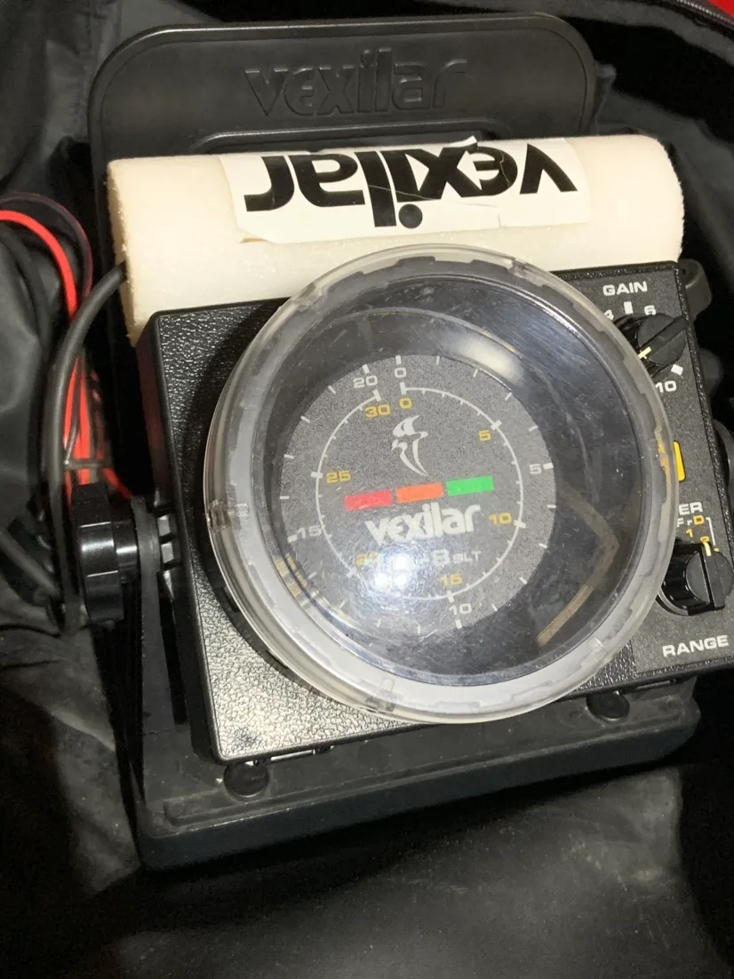 Vexilar FL-8 Depth Fish Finder thumbnail