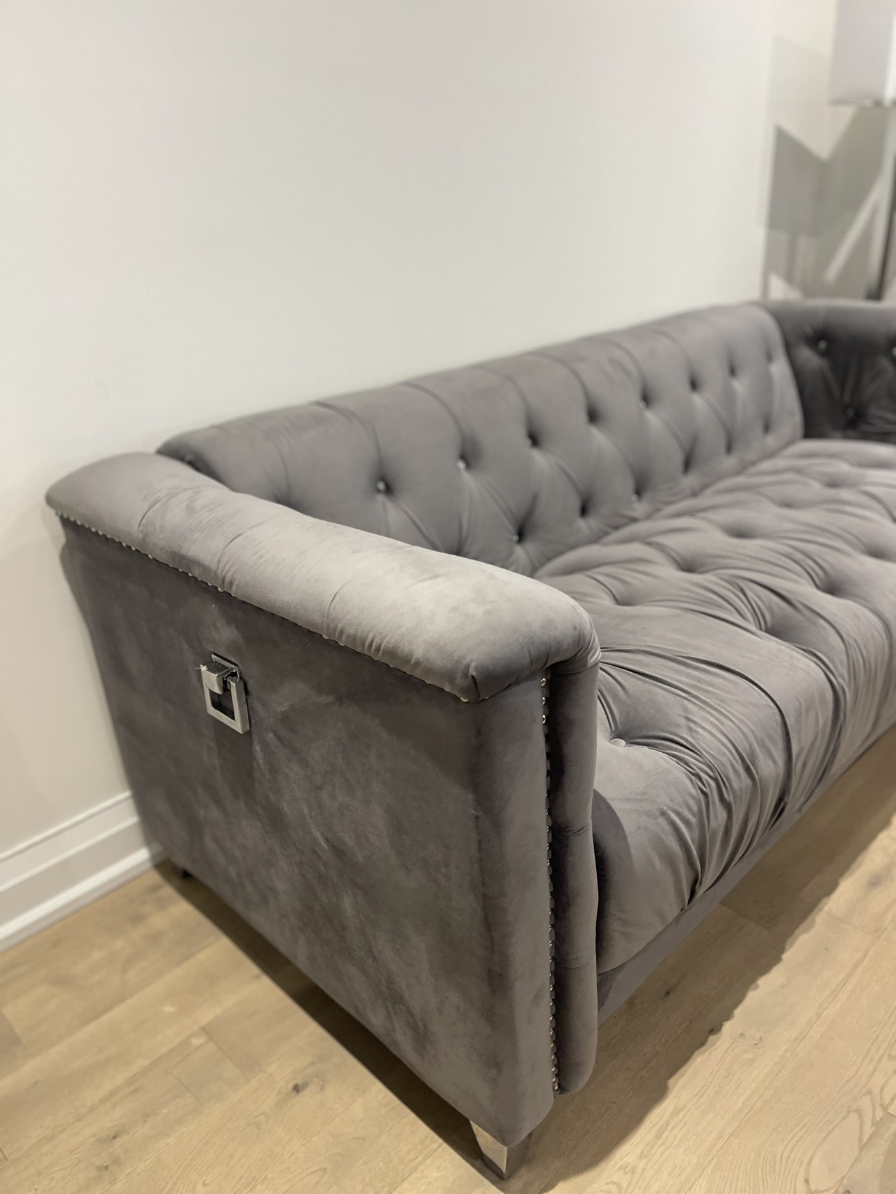 3+2 Sofa Silver/Grey Tufted