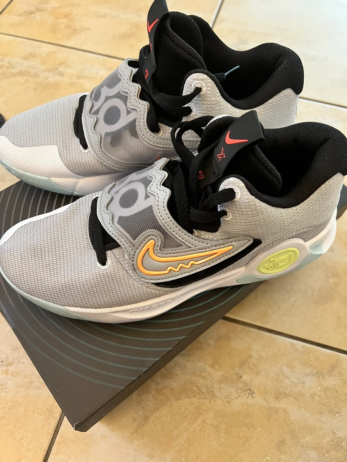 Nike KD Trey 5 X Basketball Shoes image indicator(2)