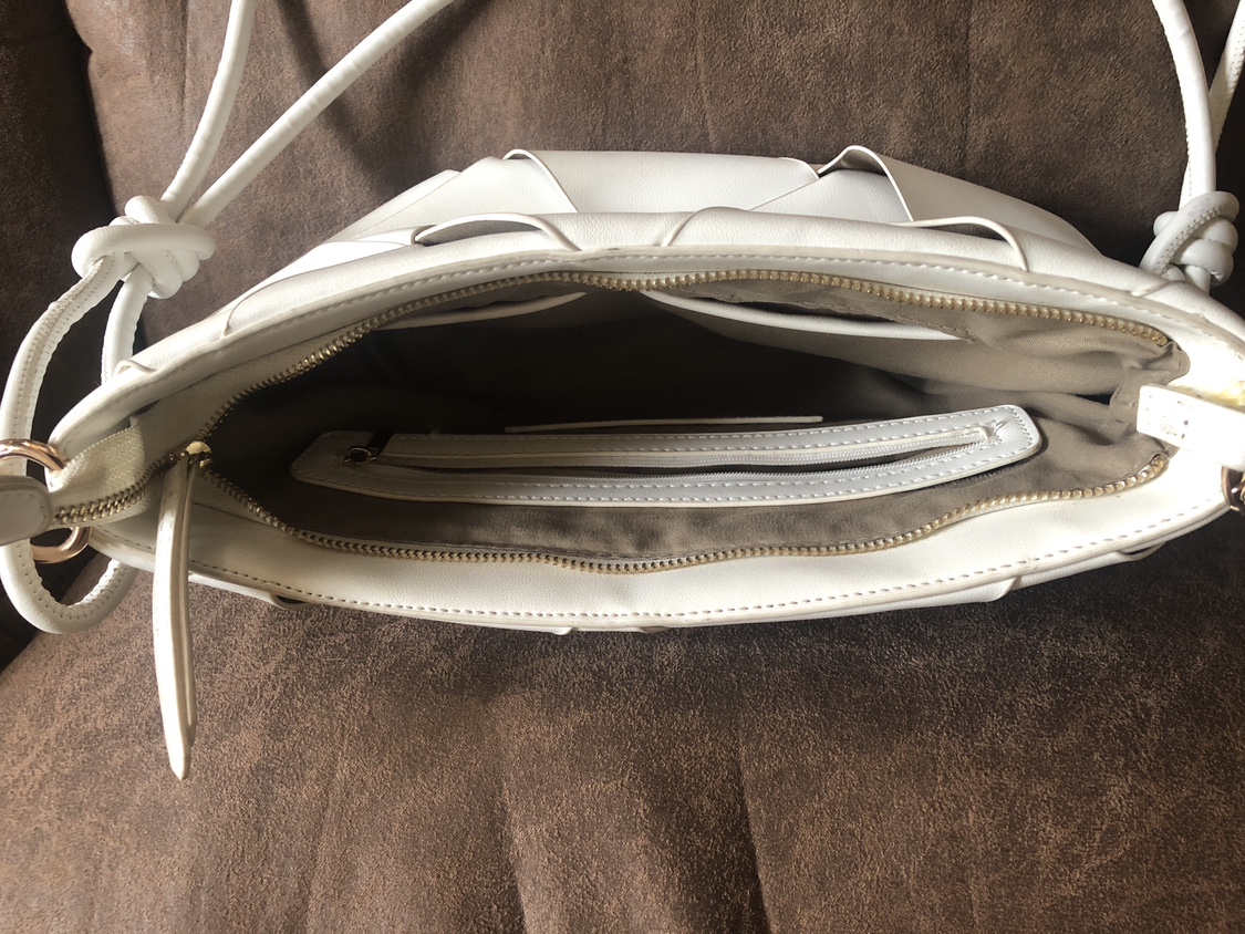 Sondra Roberts Squared White Woven Bag - photo 2