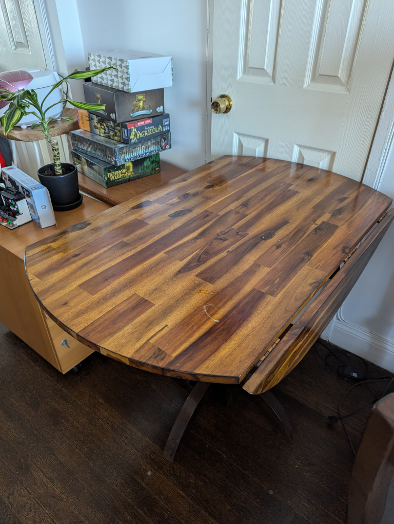 Wood Round Table