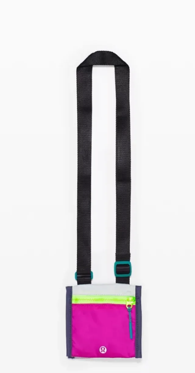 Lululemon Ever Ready Crossbody Wallet image indicator(4)