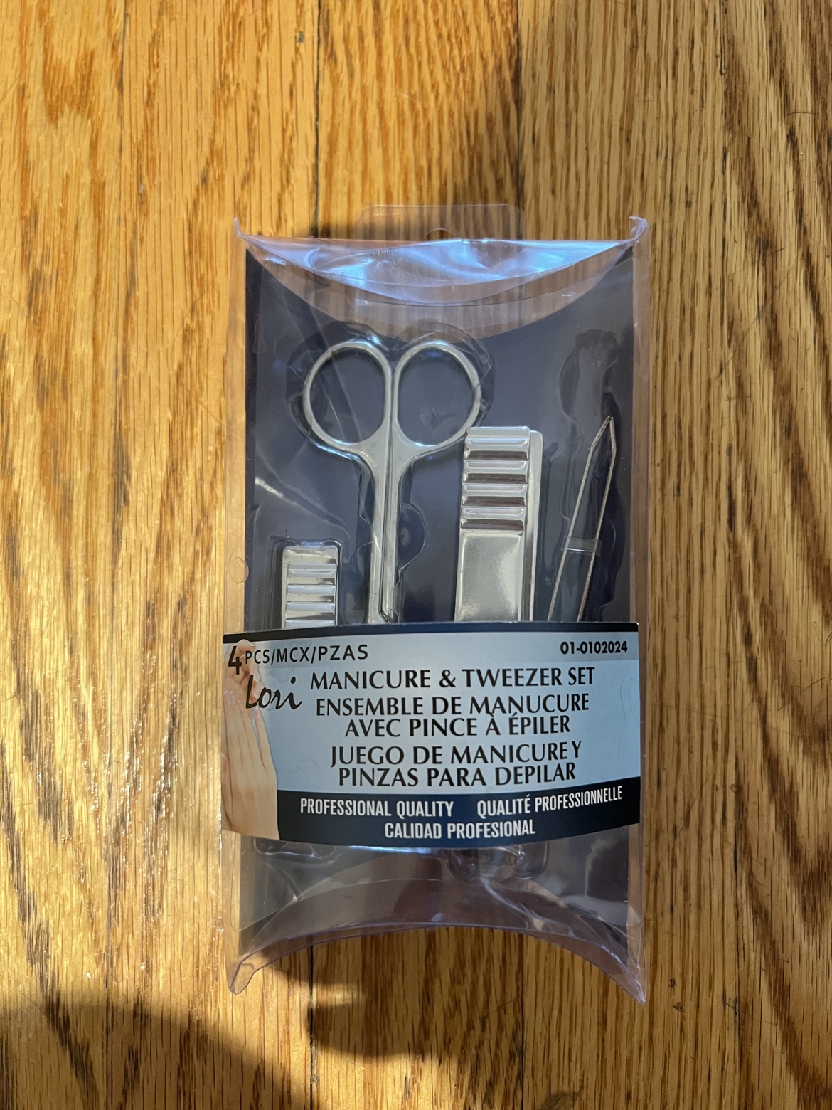 Manicure and Tweezer Set