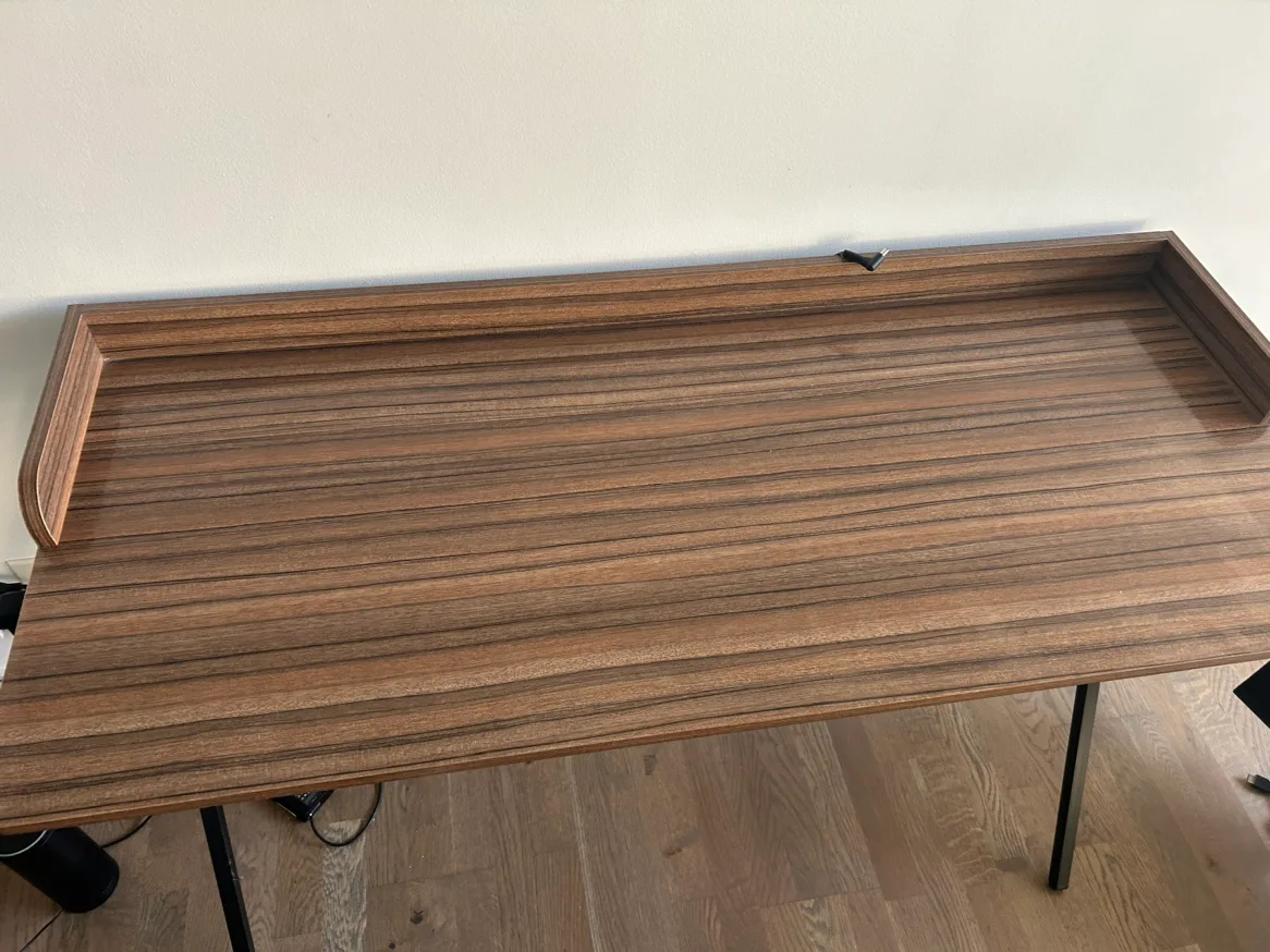 Brown Desk with Black Legs image indicator(3)