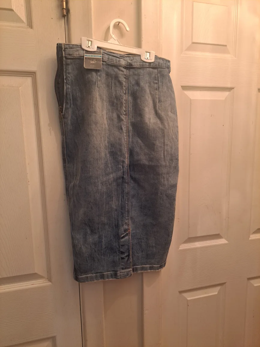 Zara Denim Skirt image indicator(4)