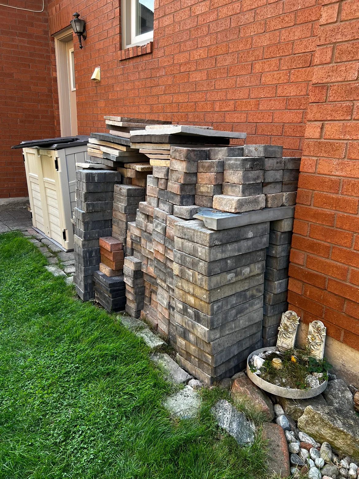 Lot of Interlocking Stones image indicator(2)