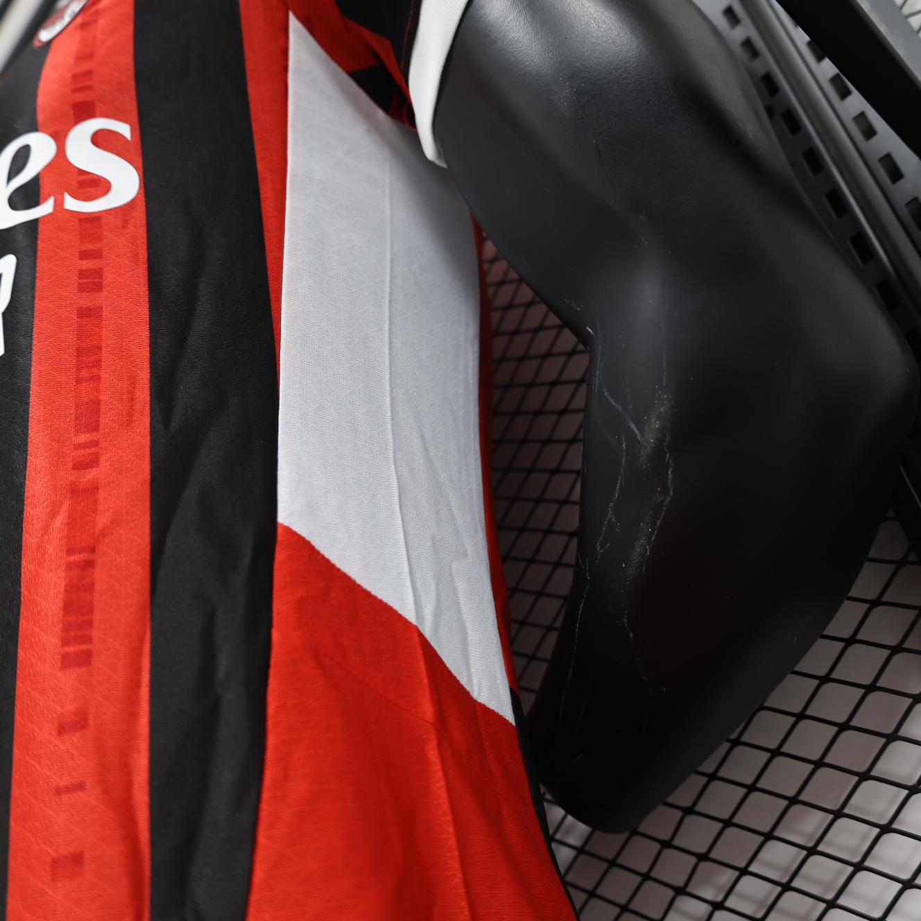 AC Milan 24/25 season official jersey - photo 5