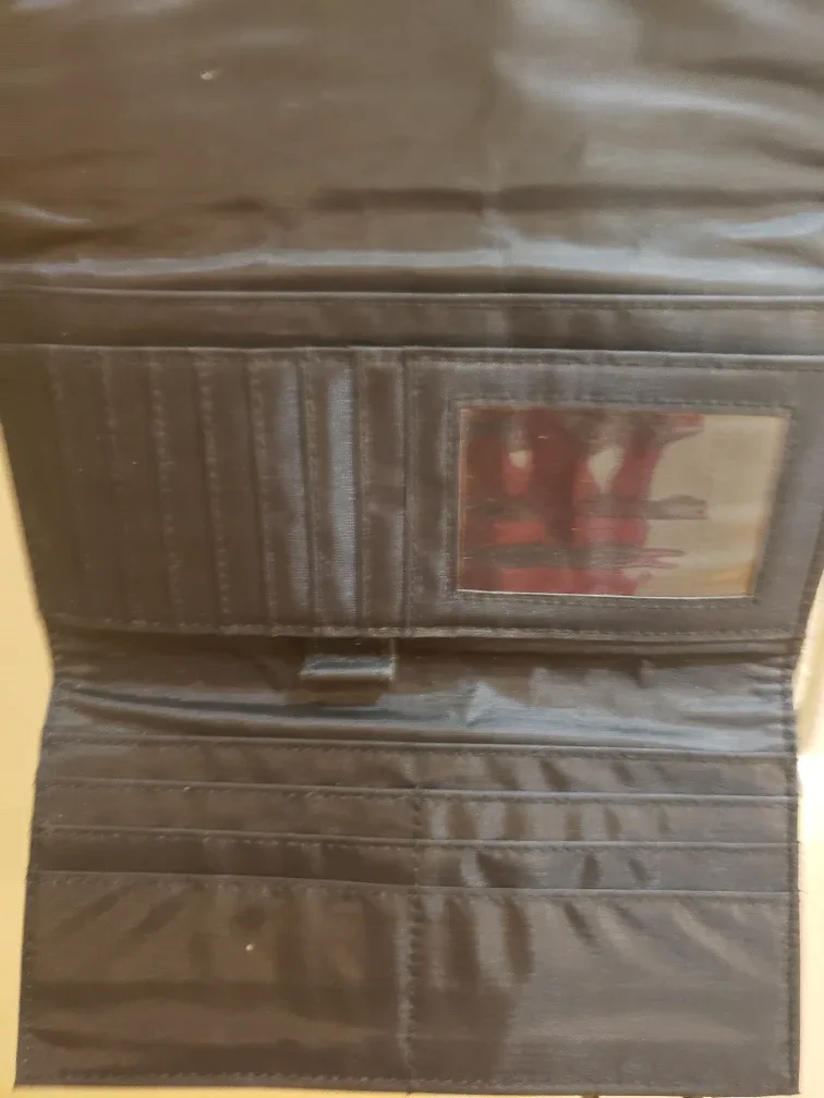 Black wallet with straps image indicator(2)