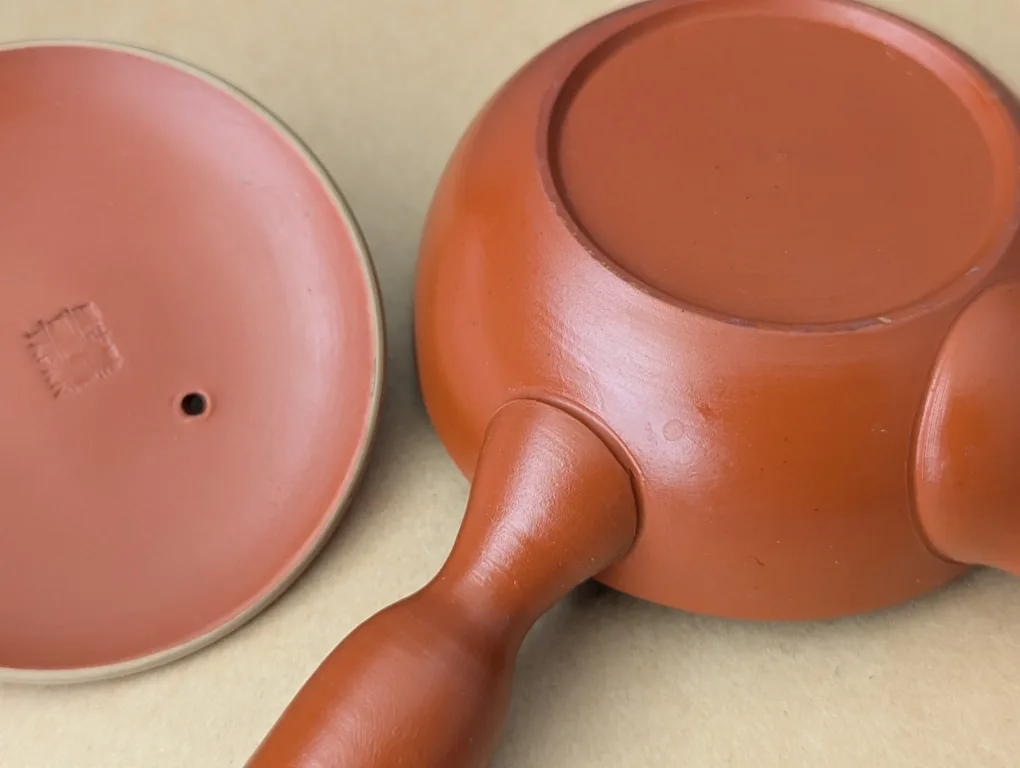 Japanese Kyusu style clay teapot with built in strainer image indicator(4)