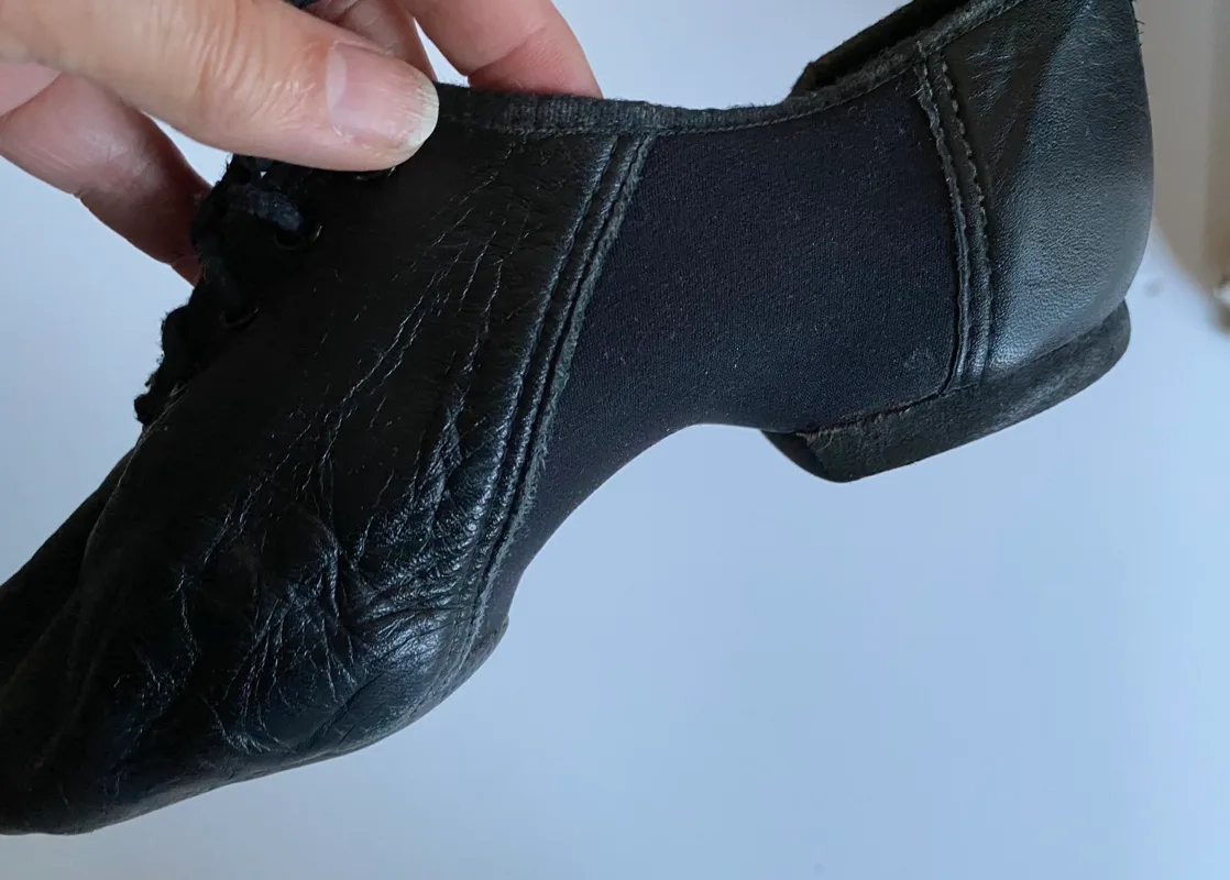 Bloch Black Leather Dance Shoes image indicator(2)