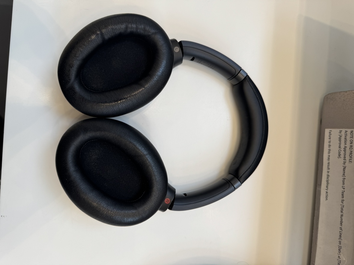 Sony WH-1000XM3 Wireless Noise Cancelling Headphones - photo 2