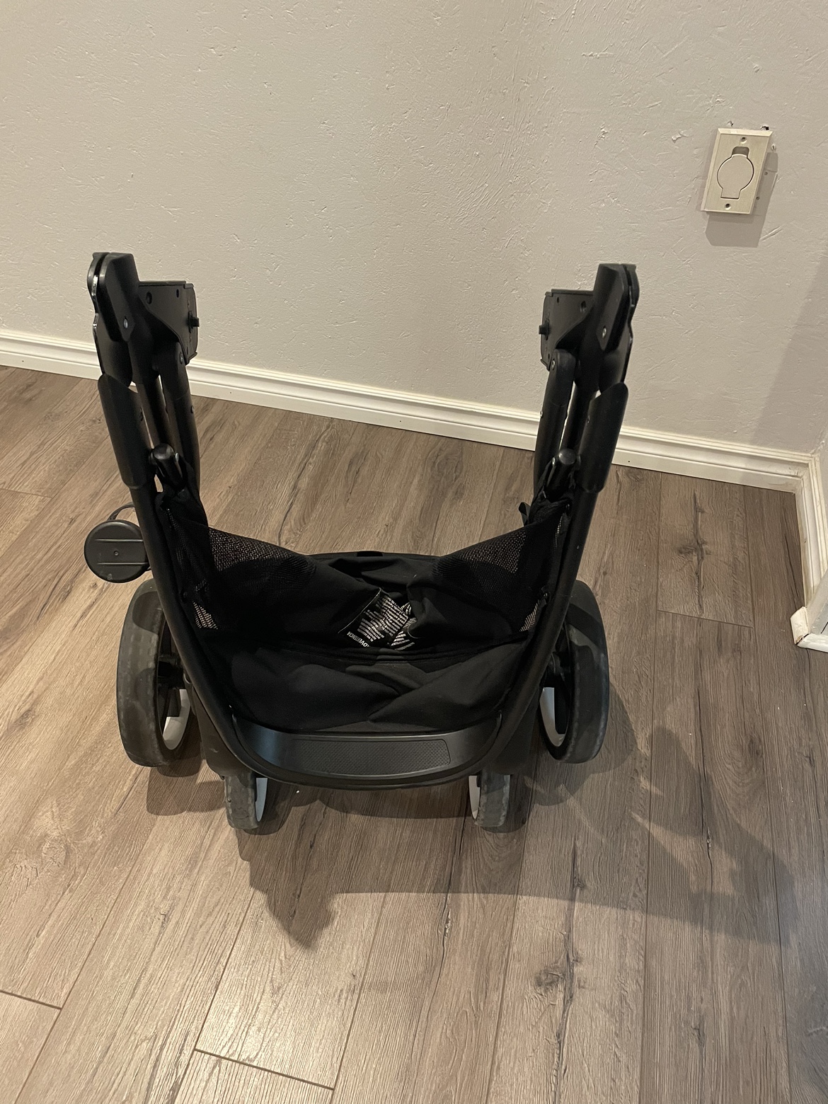 Evenflo SensorSafe Shyft Smart Modular stroller and car seat - photo 4