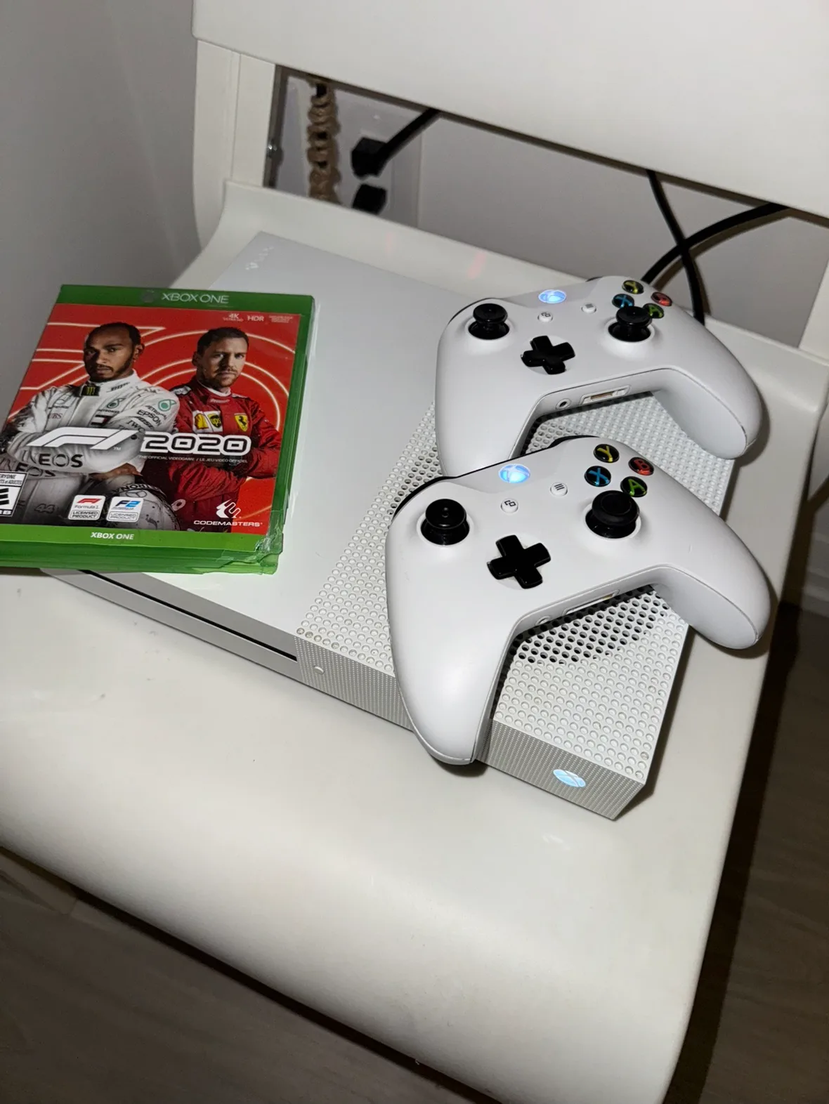 Xbox One S 1TB Console plus 2 Controllers, all cables included thumbnail