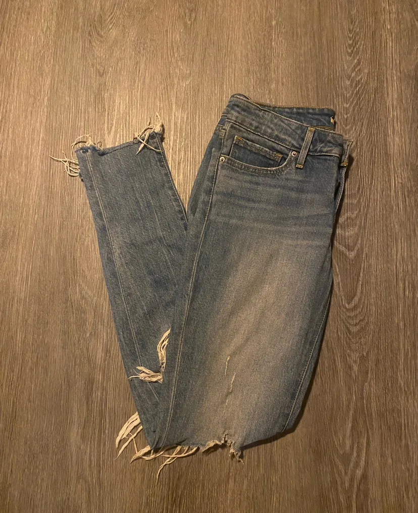 Levi’s 711 Jeans thumbnail