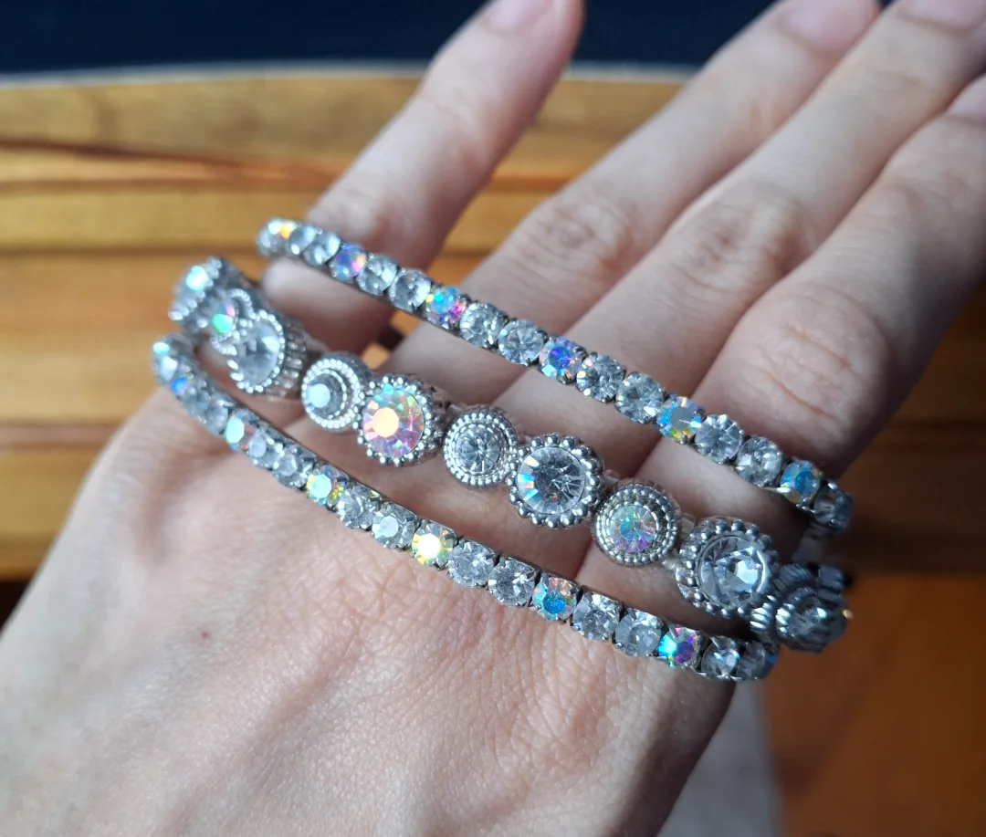 Free Rhinestone Crystal Watch image indicator(2)