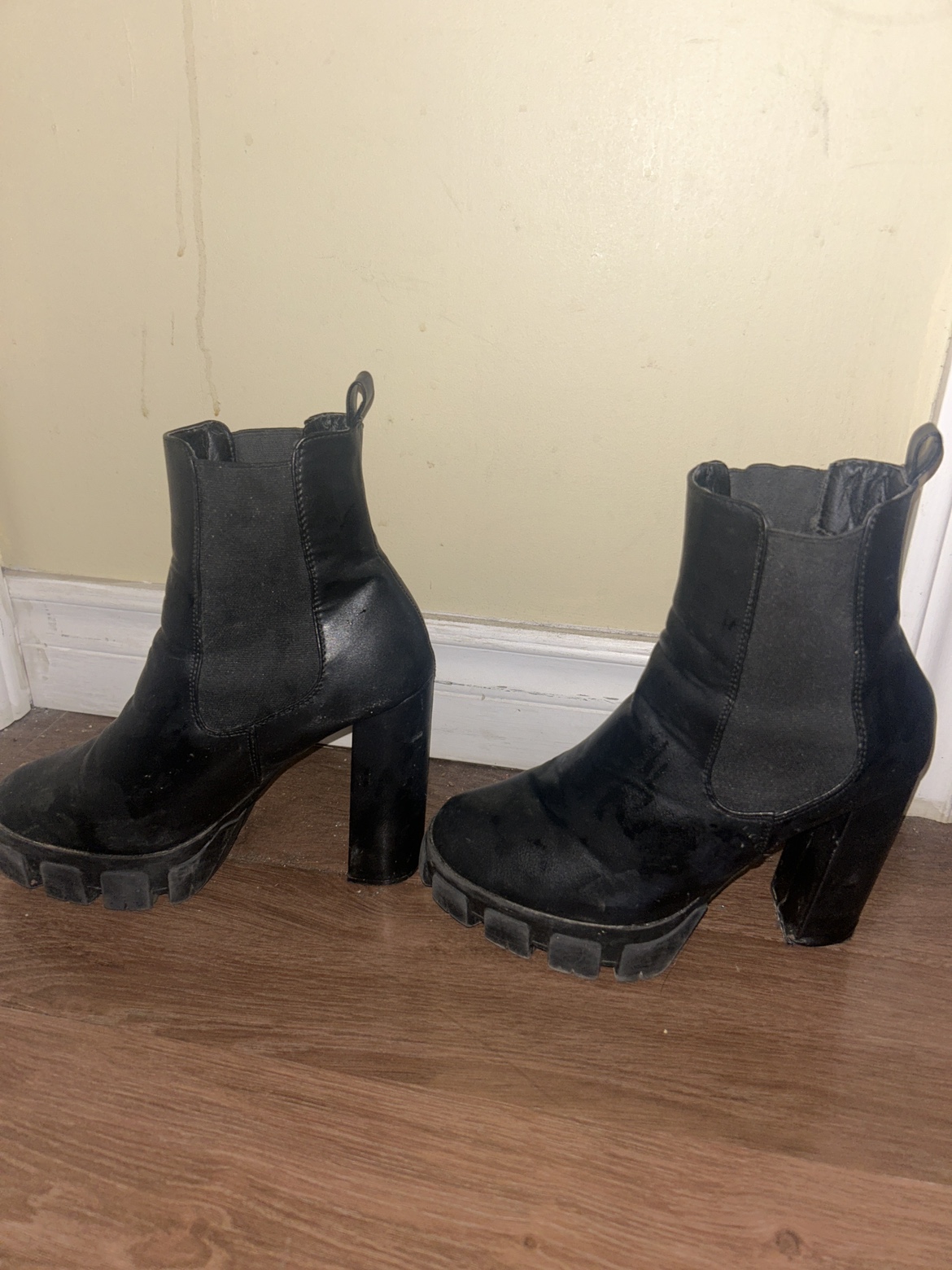 Black Platform Ankle heeled Boots - photo 2