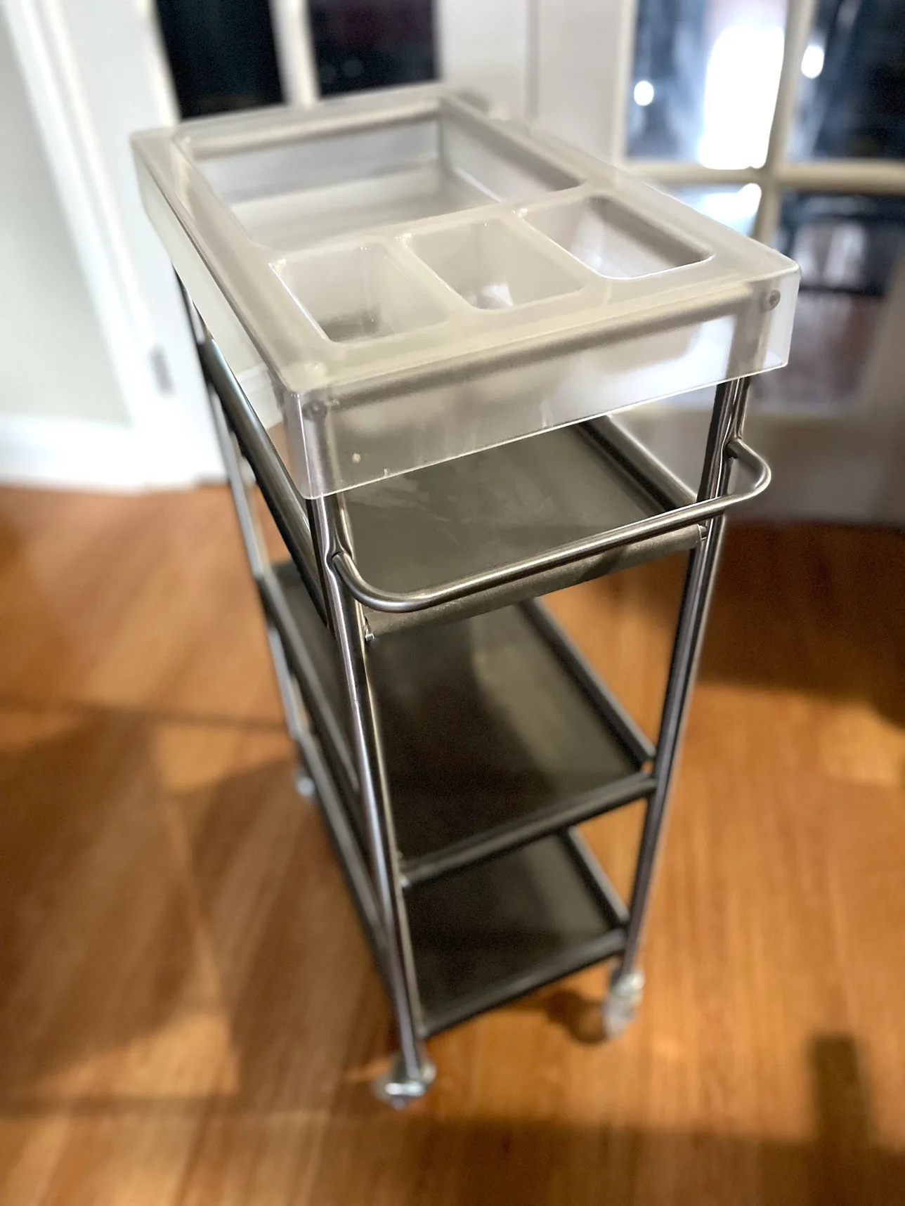 Lightweight Metal Rolling Utility Cart image indicator(2)