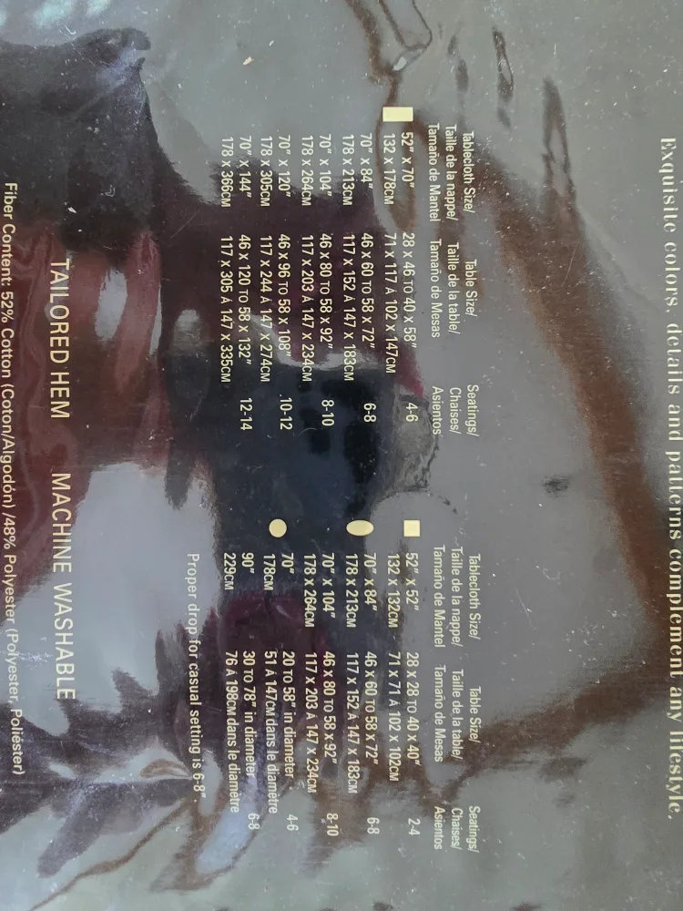 Ralph Lauren Holiday Red Oblong Tablecloth image indicator(4)