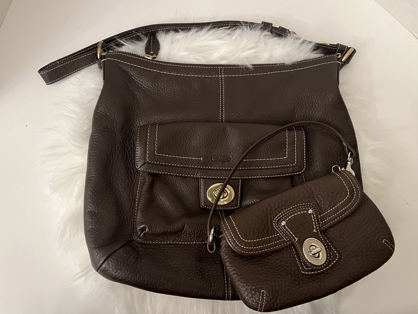 👜 Coach Brown Leather Shoulder Bag Set (2 Pieces) 👜