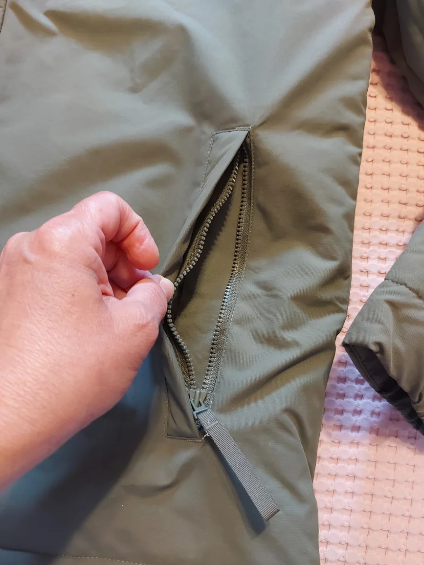 Adidas Green Jacket image indicator(3)