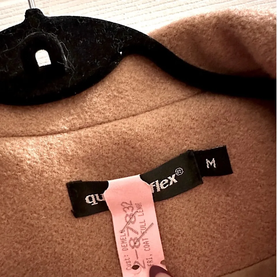 Vintage Camel Peacoat Size Medium image indicator(9)