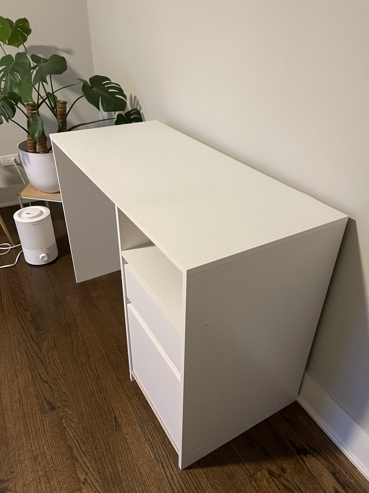 White Desk - photo 3