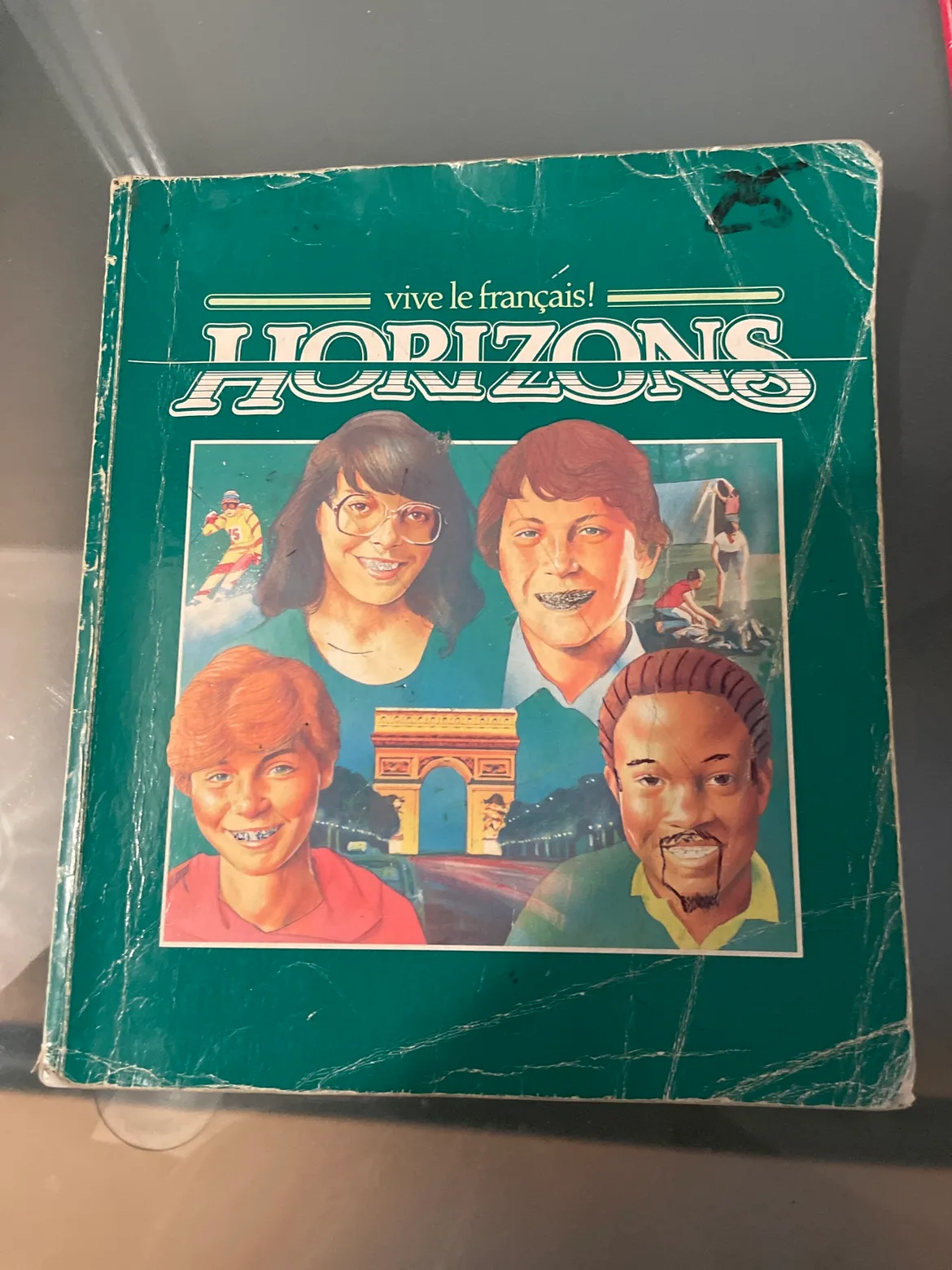 Horizons - Vive Le Français Textbook thumbnail
