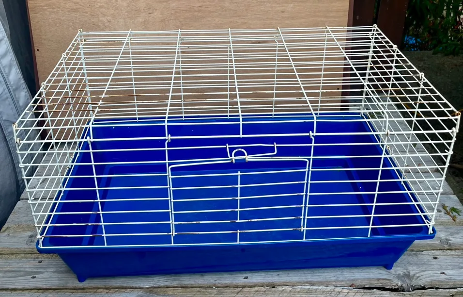 Medium Animal Cage thumbnail