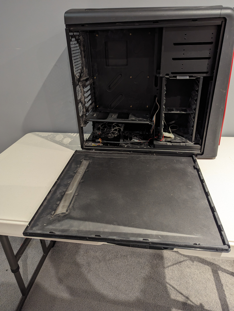 Thermaltake Computer Case - photo 3