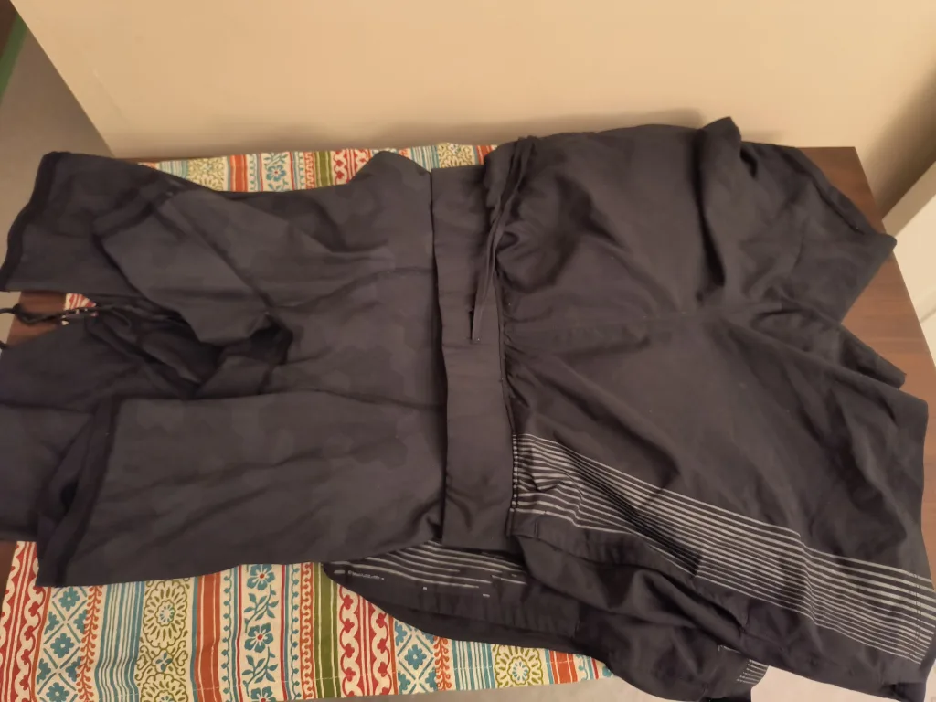 Under Armour Running Outfit thumbnail