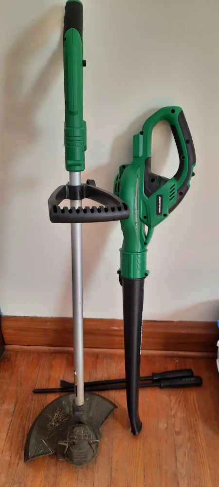 Certified weed wacker and blower combo thumbnail