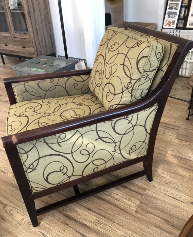 Classic solid wood Armchair