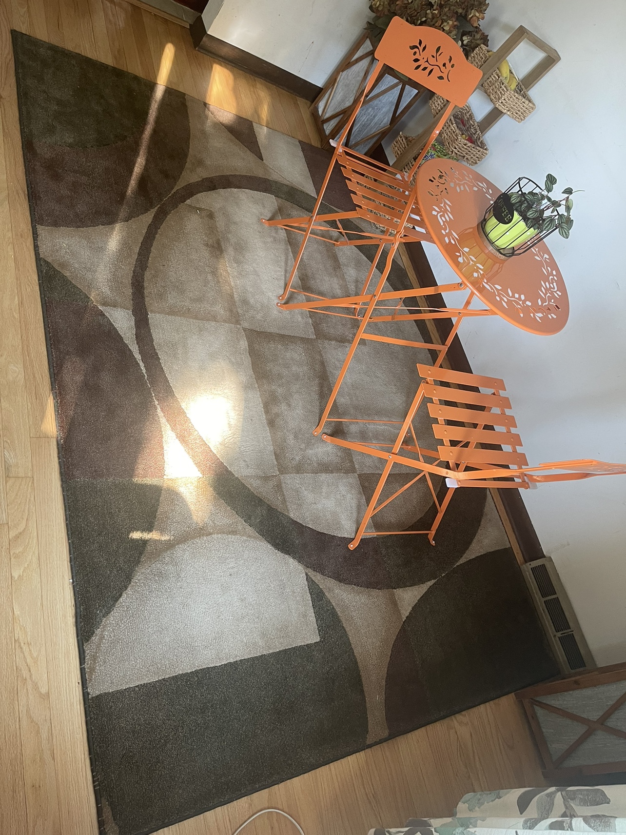 Geometric Area Rug  5’3”x 7’9”  check more pictures