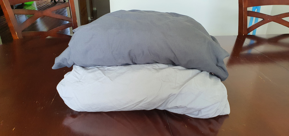 Single Fitted Bedsheets (2 pieces)